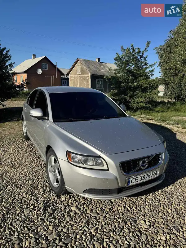 Volvo S40 2011