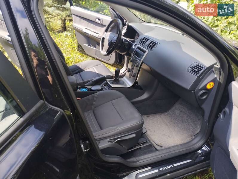 Седан Volvo S40 2005 в Кропивницком фото 8 Седан Volvo S40 2005 в Кропивницком
