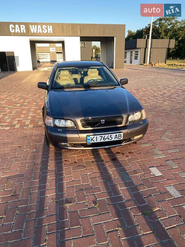 Volvo S40 2003