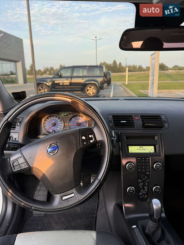 Седан Volvo S40 2008 в Львові