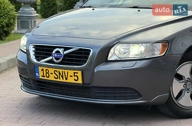 Седан Volvo S40 2011 в 