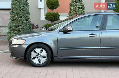 Седан Volvo S40 2011 в 