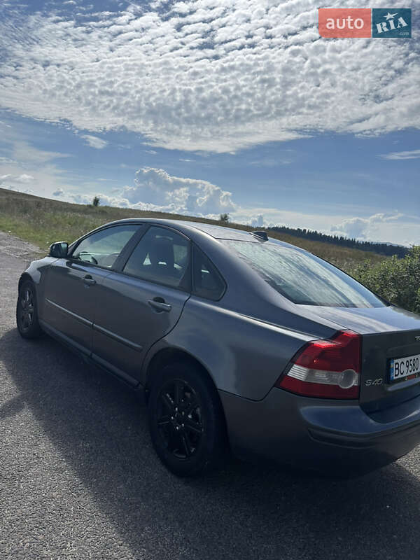 Седан Volvo S40 2006 в Турке
