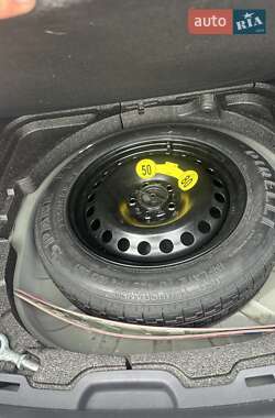 Седан Volvo S40 2011 в 