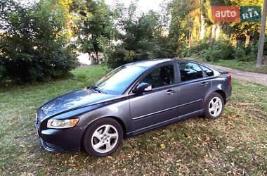 Седан Volvo S40 2011 в 