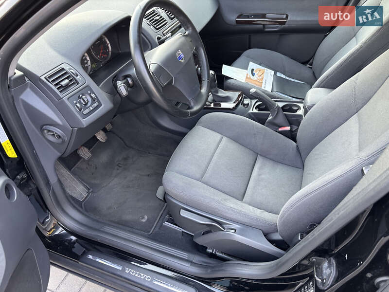Седан Volvo S40 2006 в Луцке фото 9 Седан Volvo S40 2006 в Луцке