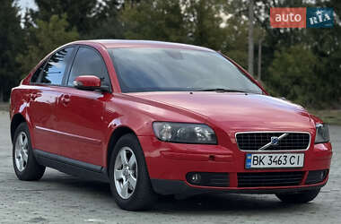 Седан Volvo S40 2007 в Дубні