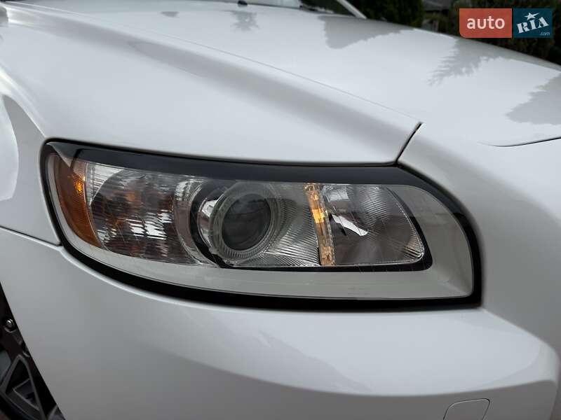 Седан Volvo S40 2010 в Стрые
