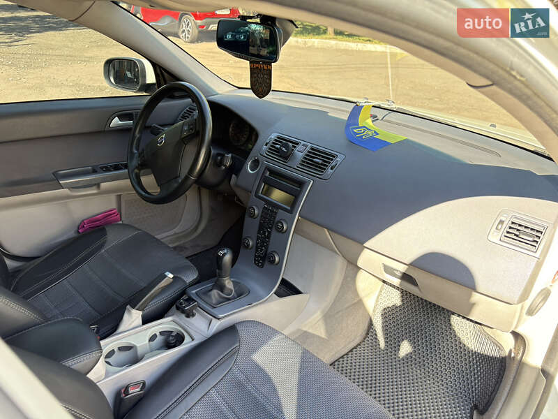 Седан Volvo S40 2006 в Киеве
