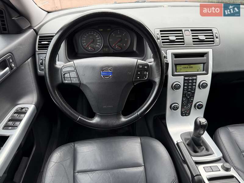 Седан Volvo S40 2010 в Стрые