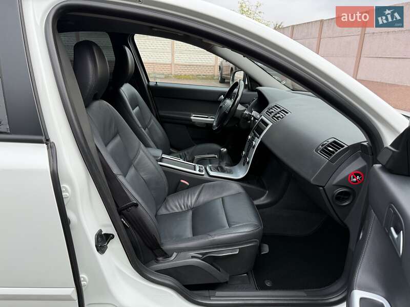 Седан Volvo S40 2010 в Стрые