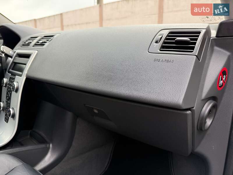 Седан Volvo S40 2010 в Стрые