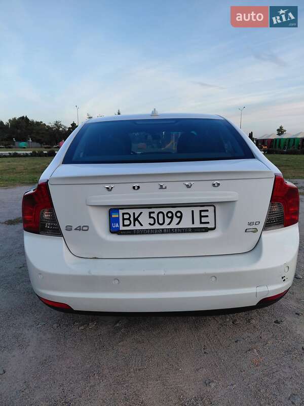 Седан Volvo S40 2009 в Києві