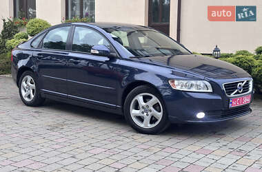 Седан Volvo S40 2012 в Стрые