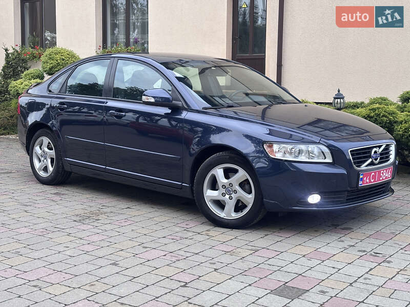 Volvo S40 2012