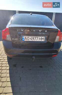 Седан Volvo S40 2010 в 
