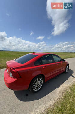 Седан Volvo S40 2010 в 