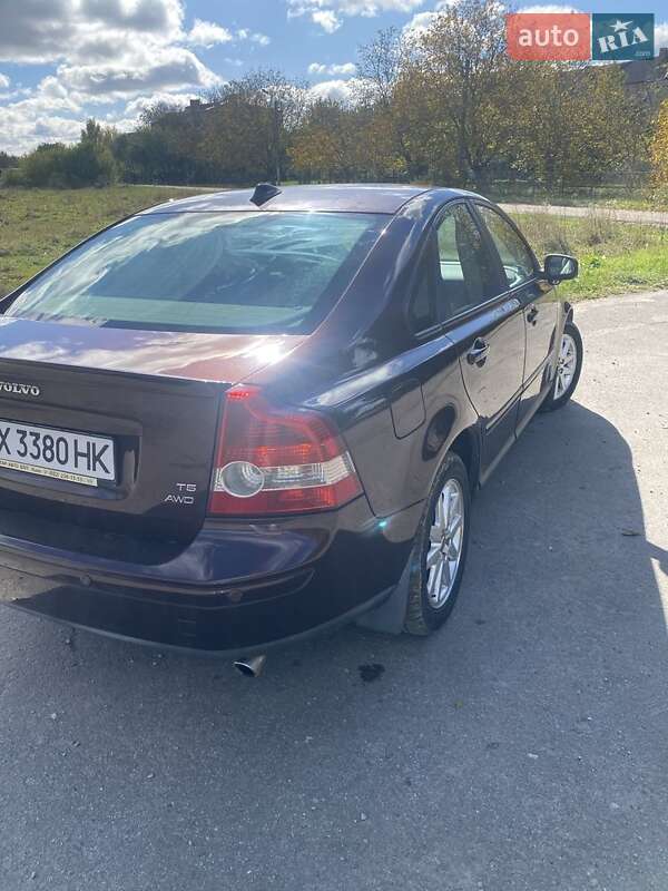 Седан Volvo S40 2006 в Староконстантинове