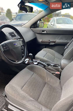 Седан Volvo S40 2004 в 