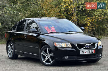 Седан Volvo S40 2012 в 