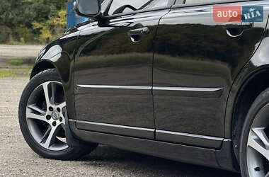 Седан Volvo S40 2012 в 