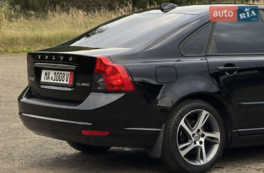 Седан Volvo S40 2012 в 