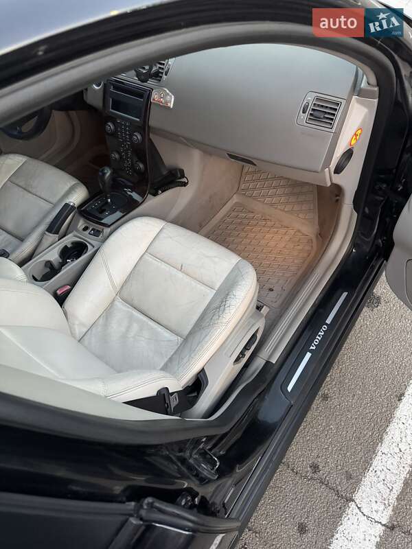 Седан Volvo S40 2004 в Днепре