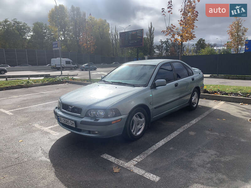 Седан Volvo S40 2003 в Киеве