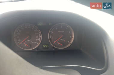 Седан Volvo S40 2005 в  фото 9 Седан Volvo S40 2005 в