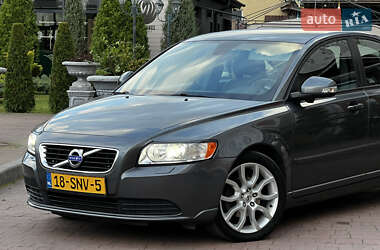 Седан Volvo S40 2011 в  фото 7 Седан Volvo S40 2011 в