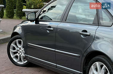 Седан Volvo S40 2011 в  фото 44 Седан Volvo S40 2011 в