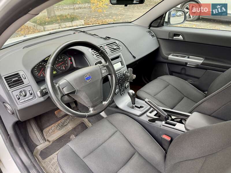 Седан Volvo S40 2011 в Киеве