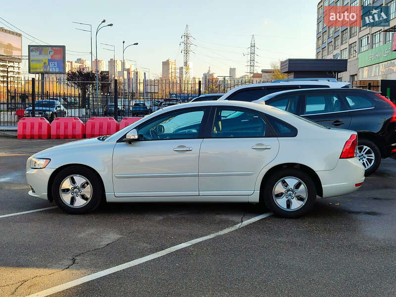 Седан Volvo S40 2011 в Киеве фото 7 Седан Volvo S40 2011 в Киеве