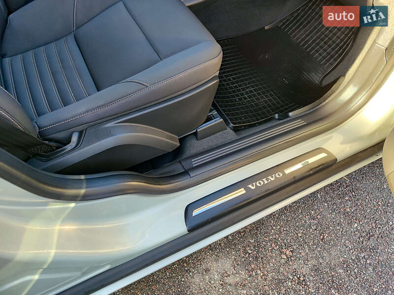 Седан Volvo S40 2011 в Киеве фото 29 Седан Volvo S40 2011 в Киеве