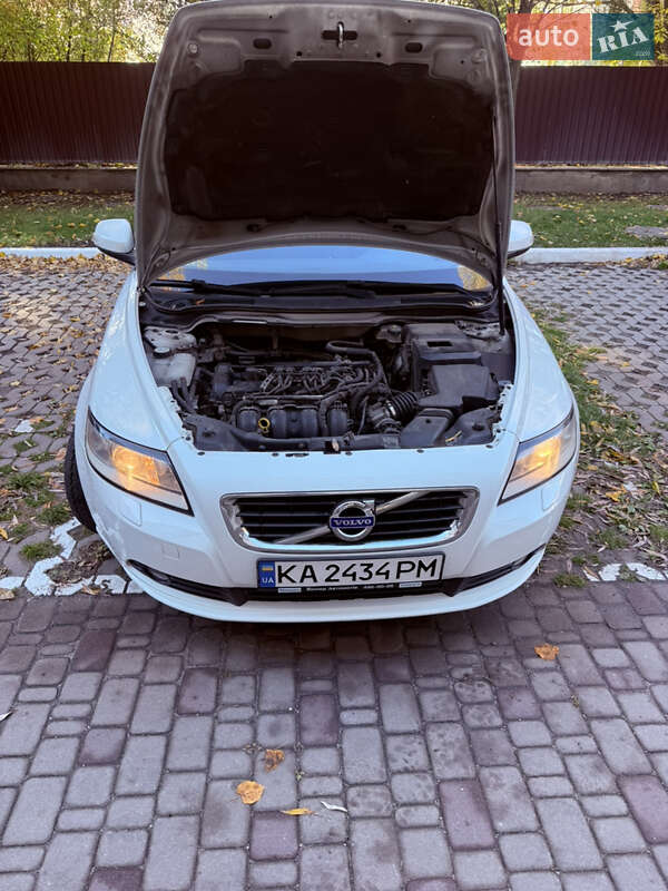 Седан Volvo S40 2012 в Киеве фото 32 Седан Volvo S40 2012 в Киеве