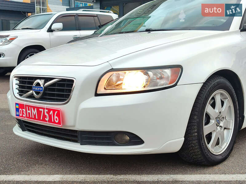 Седан Volvo S40 2011 в Киеве