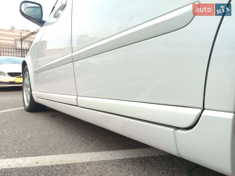 Седан Volvo S40 2011 в Киеве