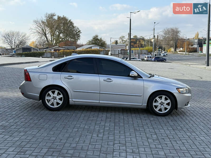 Седан Volvo S40 2012 в Днепре