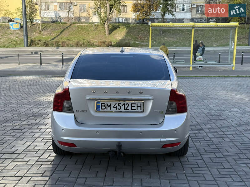 Седан Volvo S40 2012 в Днепре