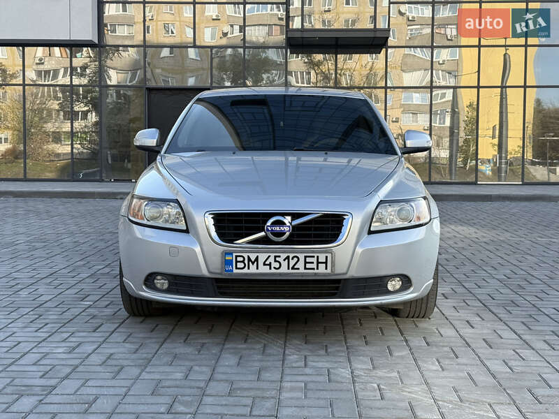 Седан Volvo S40 2012 в Днепре
