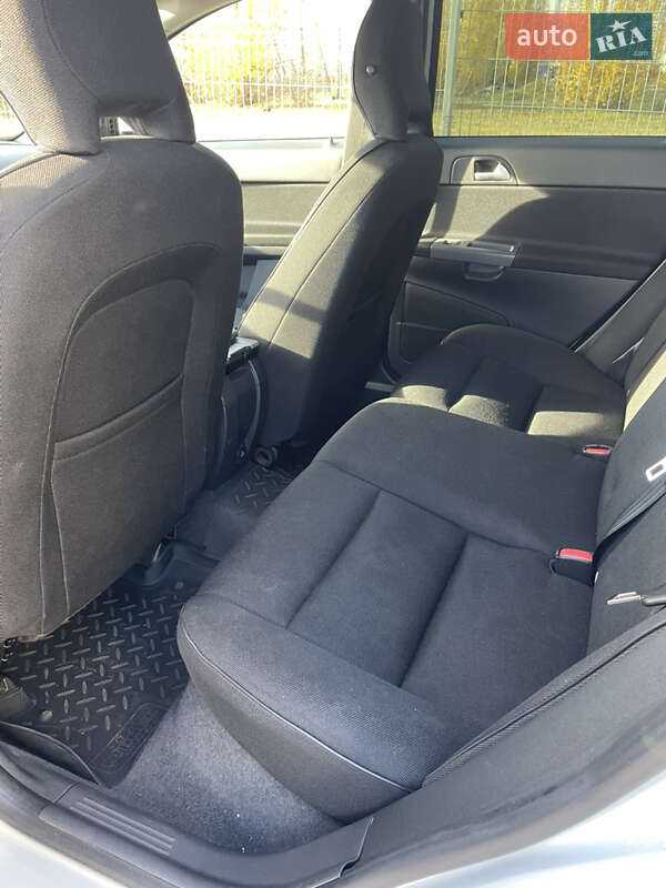 Седан Volvo S40 2012 в Києві фото 6 Седан Volvo S40 2012 в Києві