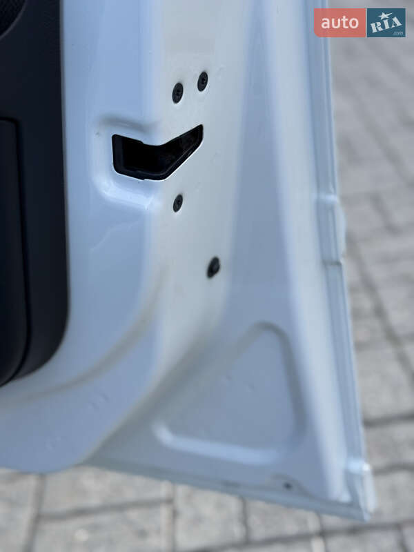 Седан Volvo S40 2012 в Днепре