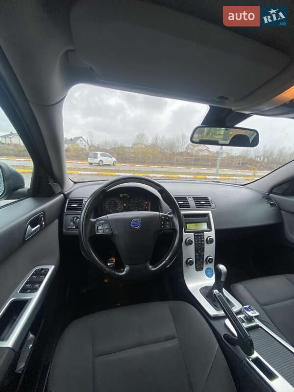 Седан Volvo S40 2011 в Житомирі