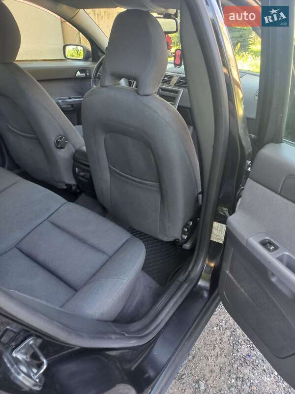 Седан Volvo S40 2005 в Заставной фото 3 Седан Volvo S40 2005 в Заставной