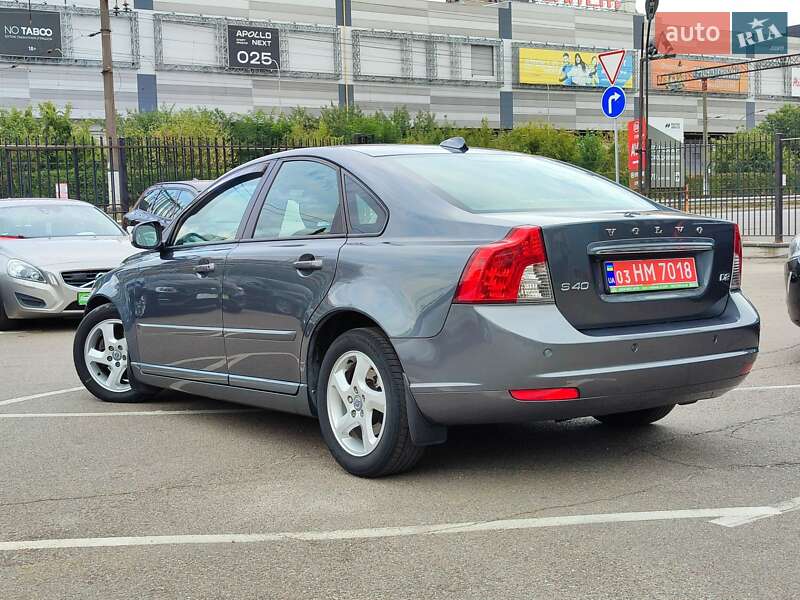 Седан Volvo S40 2011 в Киеве фото 8 Седан Volvo S40 2011 в Киеве