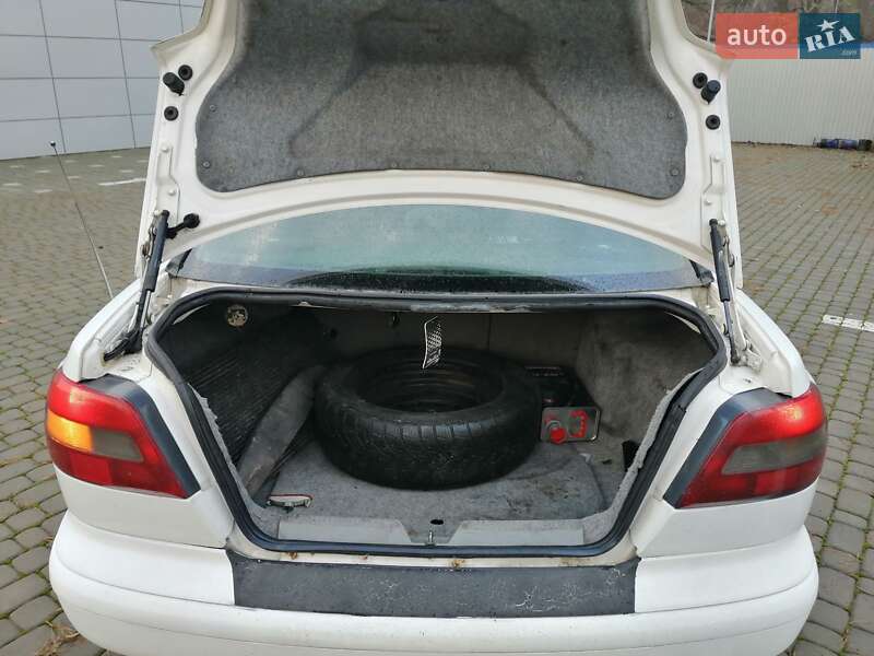 Седан Volvo S40 1998 в Черкасах фото 9 Седан Volvo S40 1998 в Черкасах