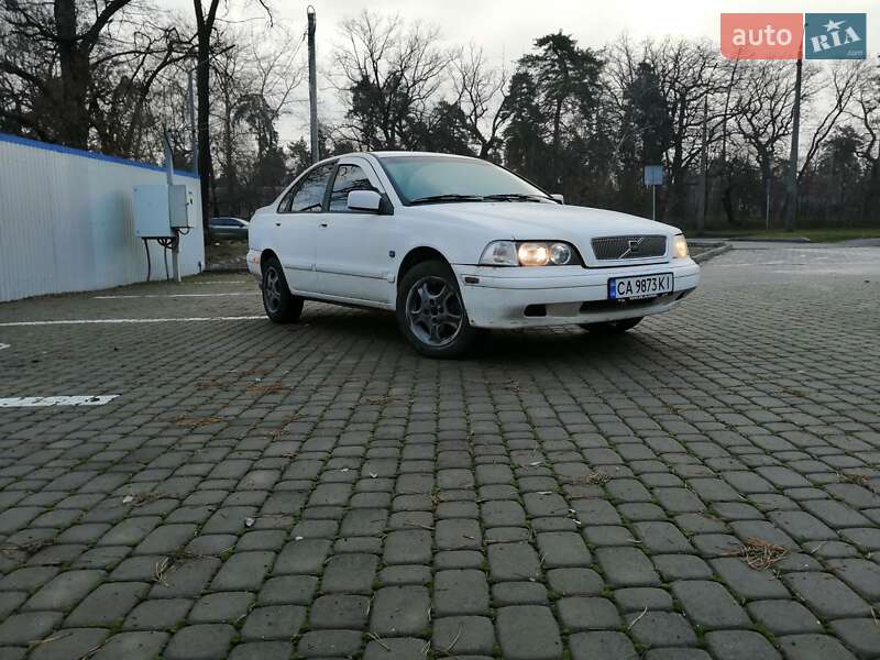 Седан Volvo S40 1998 в Черкасах фото Седан Volvo S40 1998 в Черкасах