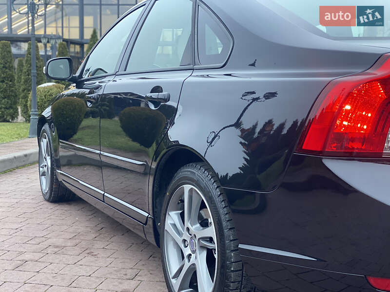 Седан Volvo S40 2011 в Стрию