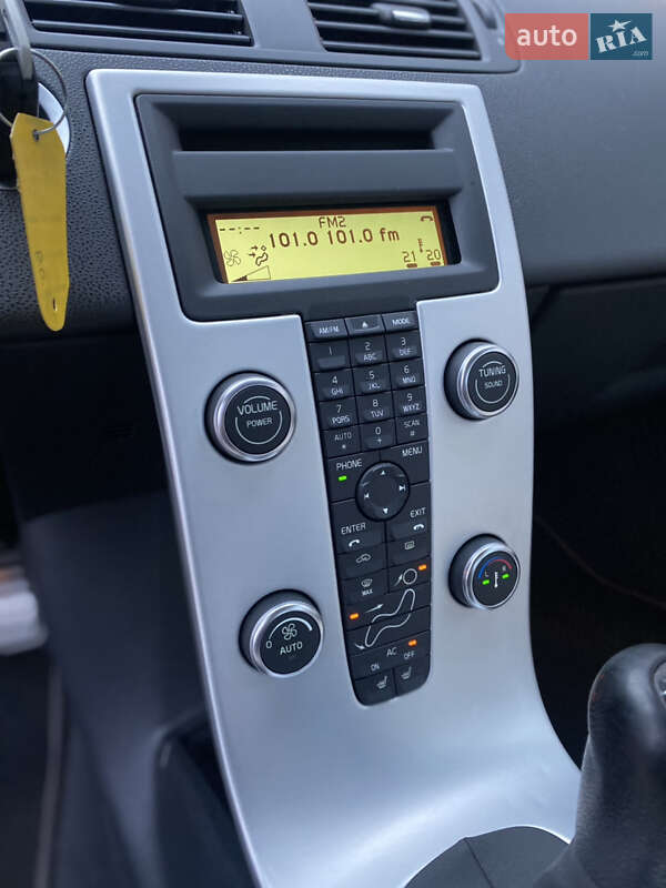 Седан Volvo S40 2011 в Стрию