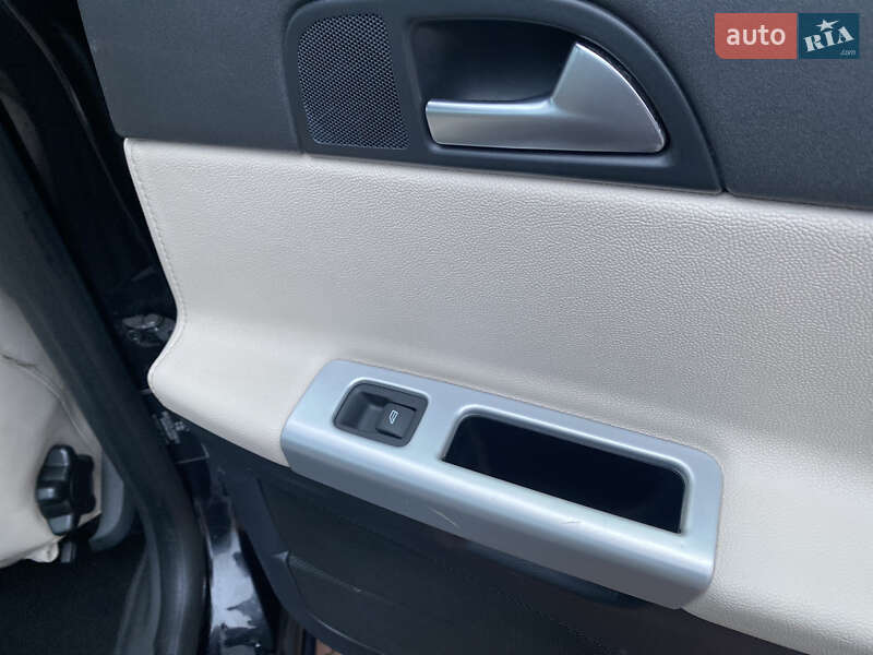 Седан Volvo S40 2011 в Стрию